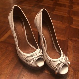 Zara size 38 white and wood heels